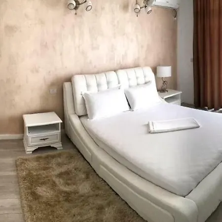 Penthouse Premium Mamaia Nord アパート